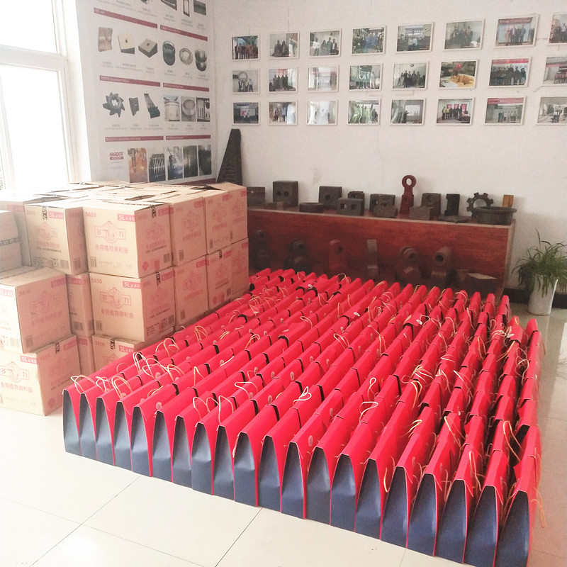 迎中秋，發(fā)禮品！洛陽順祥祝大家中秋節(jié)快樂！